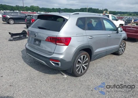 2022 Volkswagen Taos 1.5T Se из США, поврежденный, VIN 3VVLX7B23NM086863